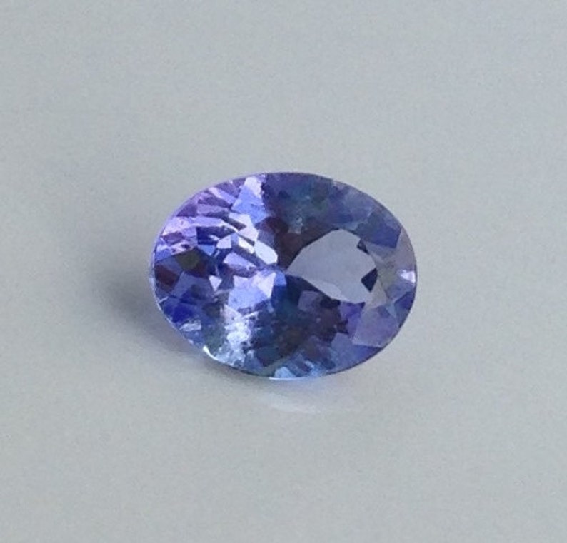 Crocus Tanzanite 0.90 Carats Oval 5.5x7.25mm Natural Solitaire Gemstone with Video image 4