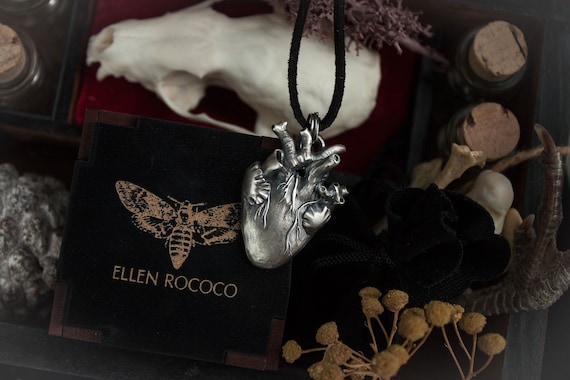 Sterling silver anatomical heart necklace - Statement human heart charm - Vampire gothic jewelry - Bloody goth necklace. Valentines day gift