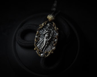 Venus Botticelli silver pendant with gilding and pearls
