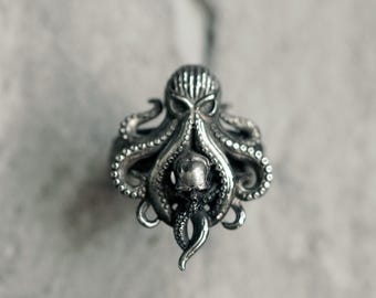 Silver Octopus Skull Ring, Gothic Ocean Ring, Sterling Silver Tentacle Ring, Dark Marine Jewelry, Handmade Statement Ring