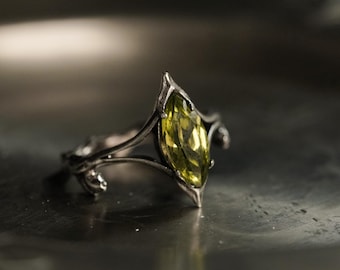 Sterling Silver Peridot Ring, Art Nouveau Inspired Ring, Green Gemstone Statement Ring, Botanical Silver Jewelry, Unique Handmade Ring