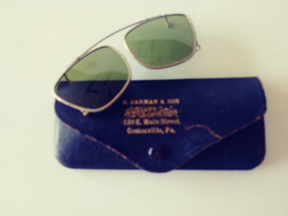 polaroid glasses case