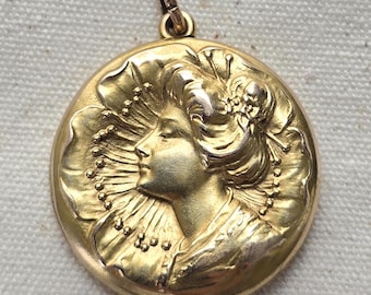 Antico medaglione da donna in stile Art Nouveau da 10K repoussé "Gibson Girl", regalo per lei