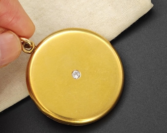 Collana antica con medaglione in oro 14 carati e diamanti: monogramma Carter, Gough & Co.