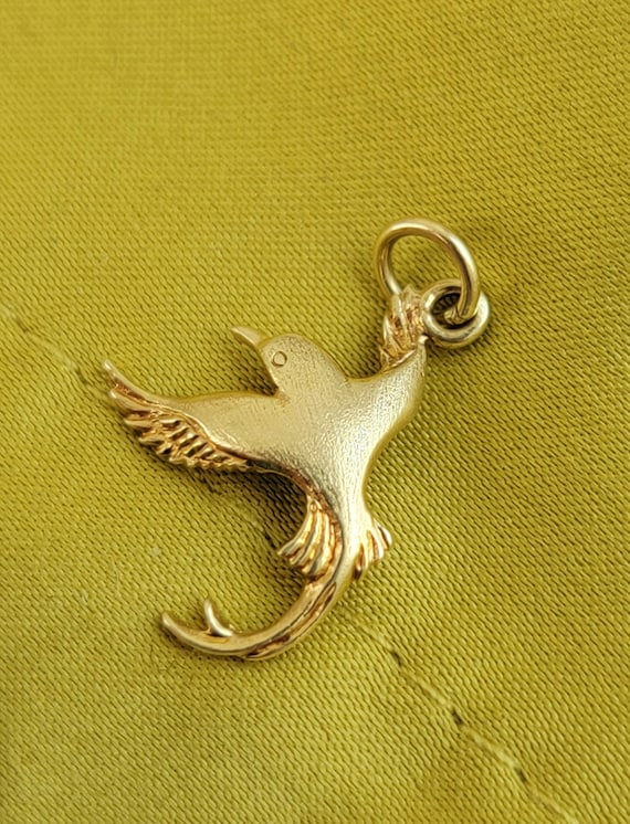 Vintage 14K Gold Bird Charm Pendant, Lucky Charm - image 2