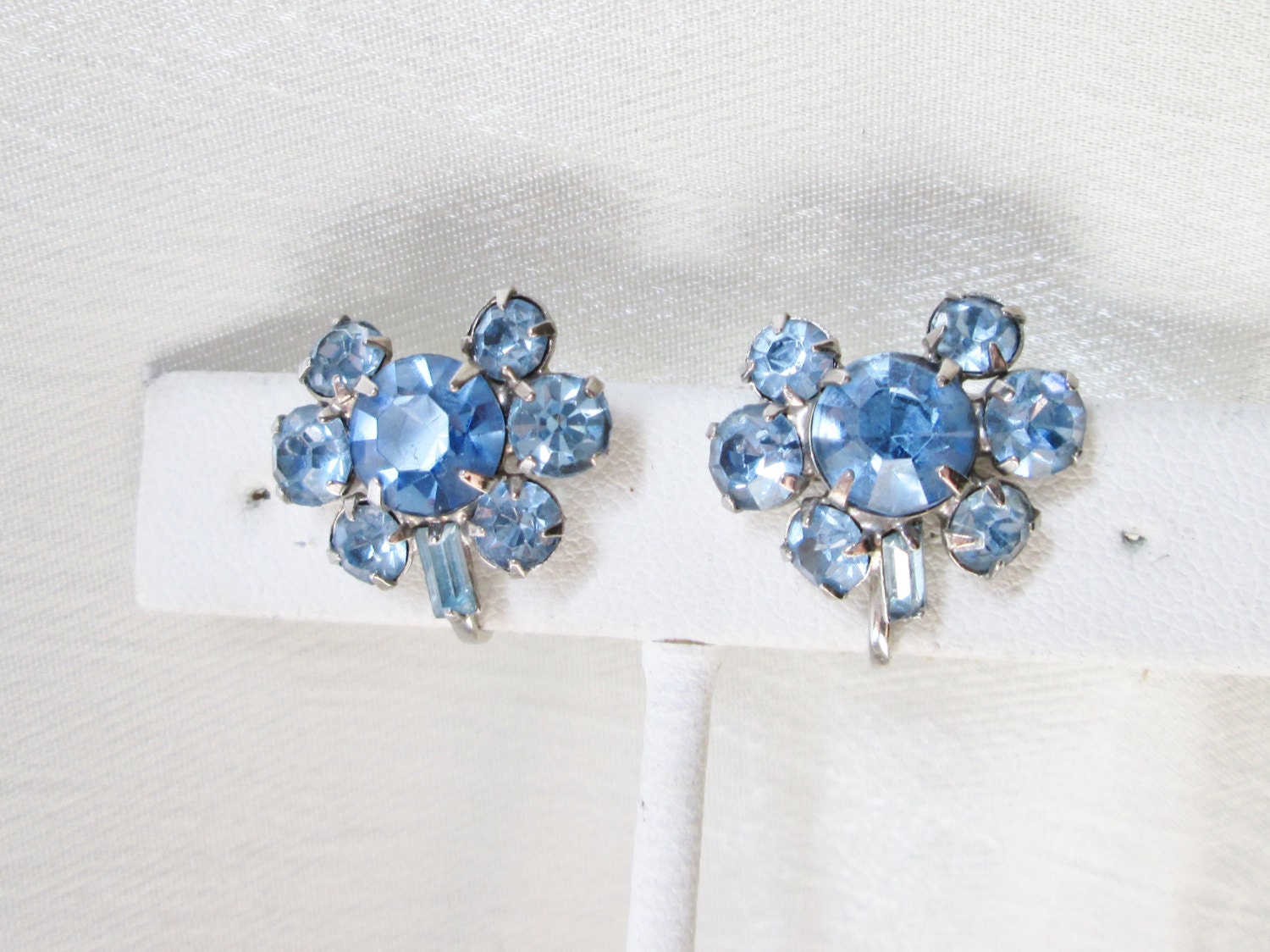 1950s Coro Sparkling Blue Glass Screw-on Earrings.sweet 16 - Etsy