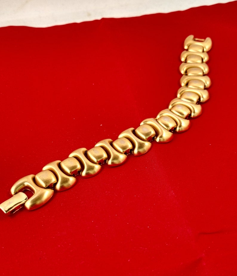 Vintage Monet Goldtone Link Bracelet FREE SHIPPING US