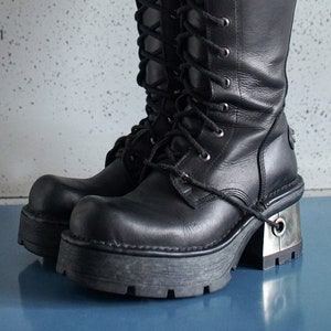 EU 36 New Rock Boots - Black Buckled Leather Design With EU 36 New Rock Boots - Black Buckled Leather Design With