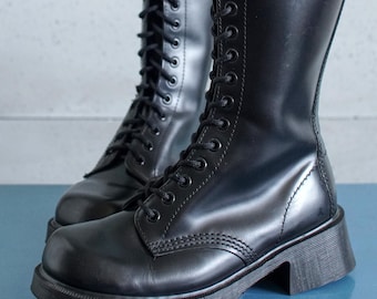 Made in ENGLAND Dr Martens Steeltoe Dm s Vintage Shoes 3eylet 40 Etsy