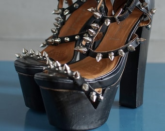 Jc hardcore vintage studded platform sandals. 38.5