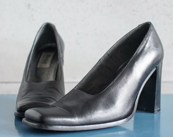 MADDEN Mens Black Cushioned Round Square Toe Block Heel Chelsea 11 M Amazon.com | Madden Mens Gray Cushioned Goring Maxxin Round  main image 4