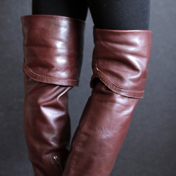 Vintage designer ITALY handmade OVERKNEE cowgirl pointy toed boots. Burgundy. thigh high cowboy boots otk 37