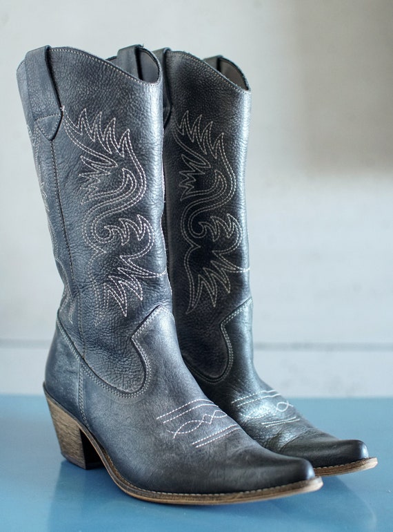vintage cowgirl gray/dark blue western boots cowbo