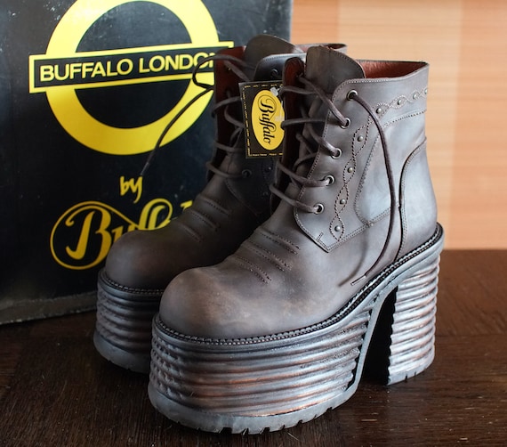 BUFFALO super high platform boots 90's Club Kid G… - image 2