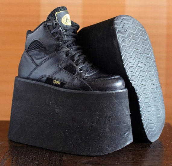 buffalo black platform sneakers