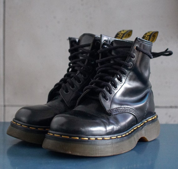 Reserved/// Made in ENGLAND Dr Martens Air Cushion Platform - Etsy