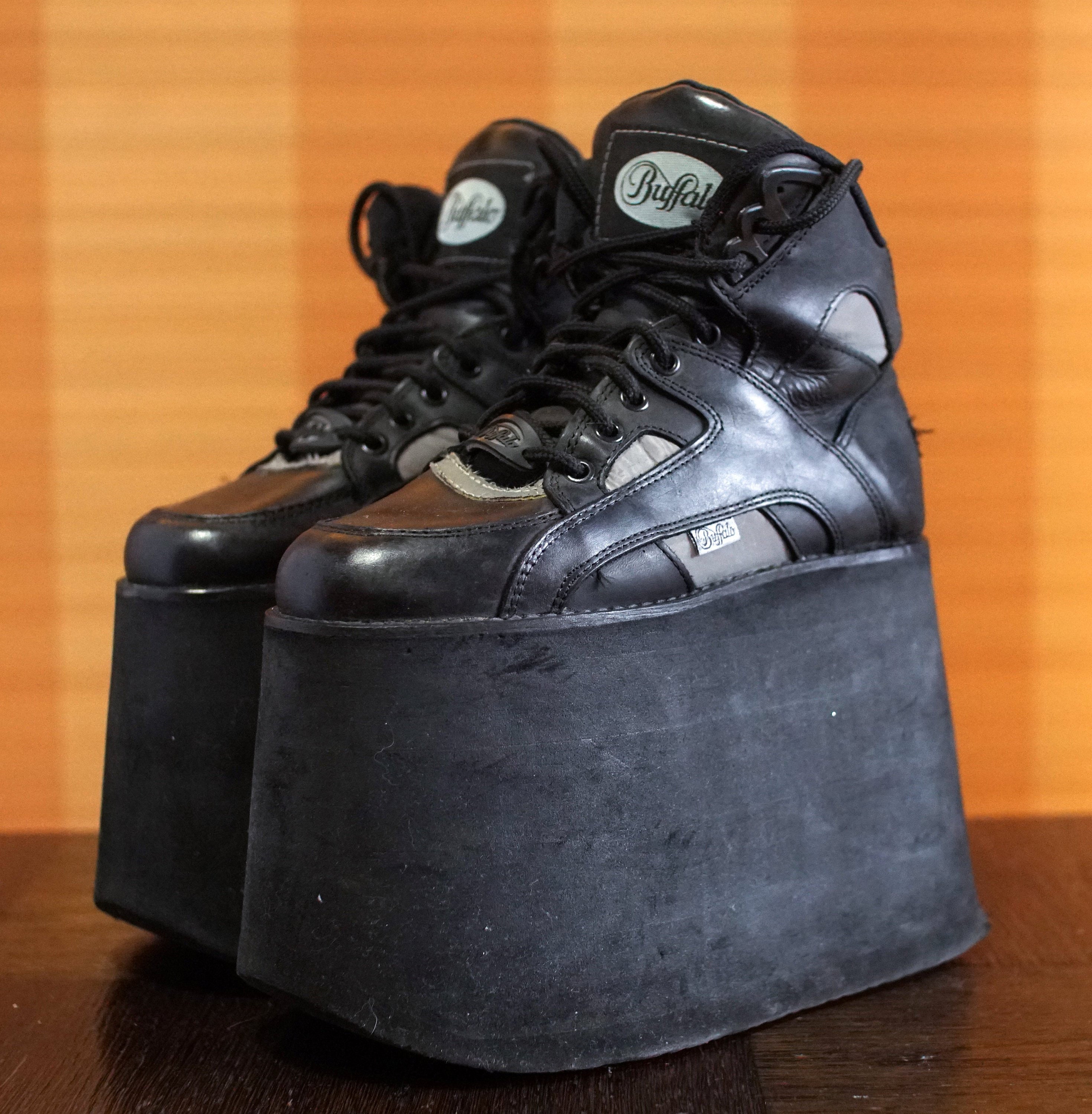 Buffalo high top shop platform sneakers