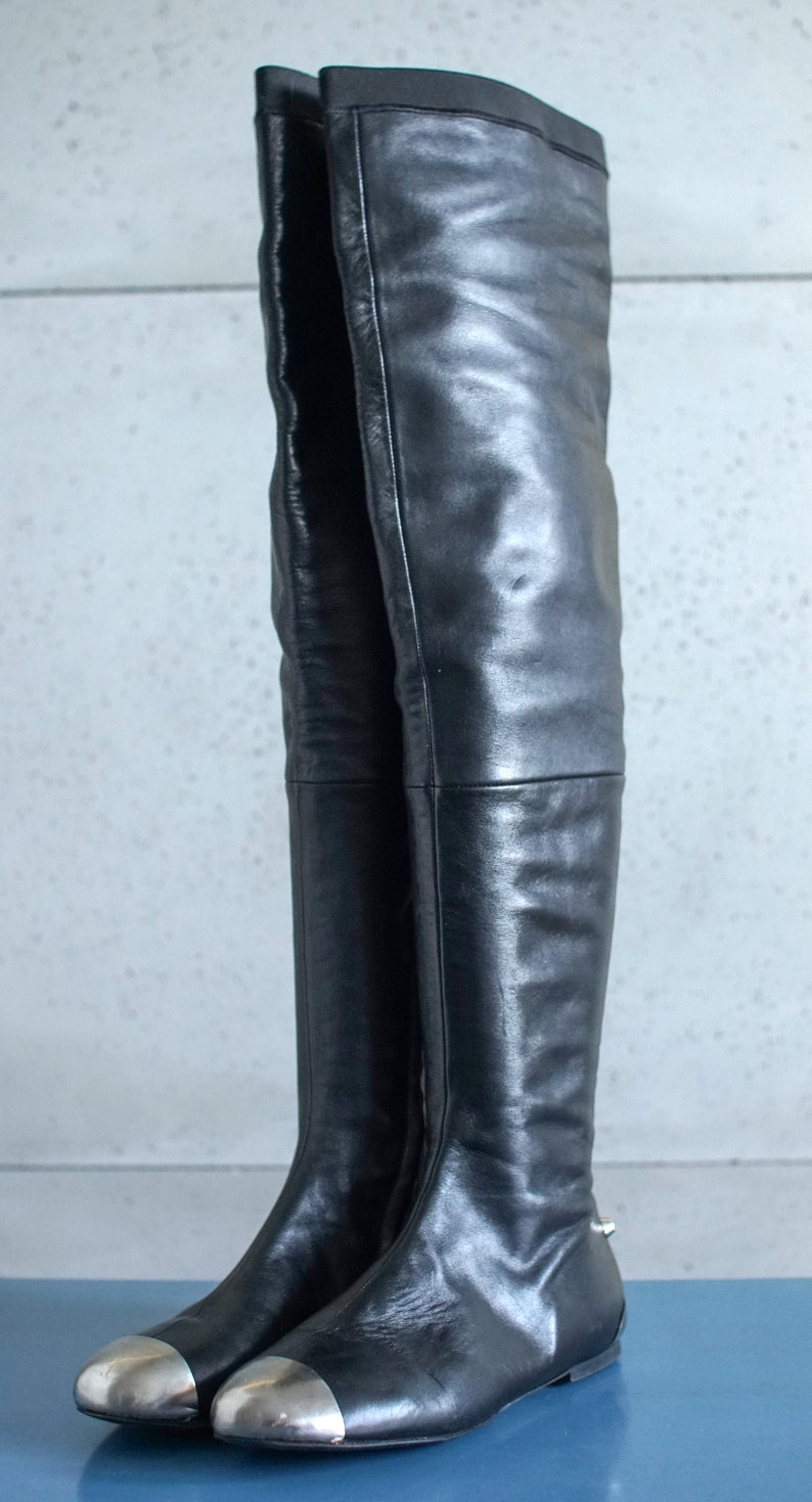 elegant flat boots