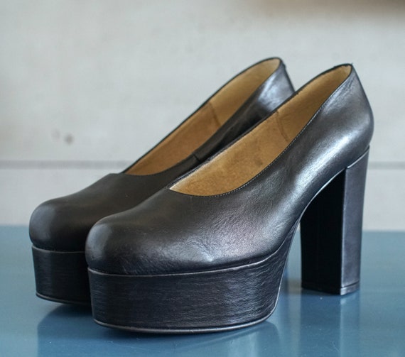 BUFFALO vintage y2K platform pumps 90's Club Kid G