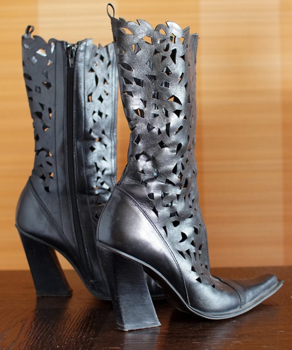 high heeled cowgirl boots