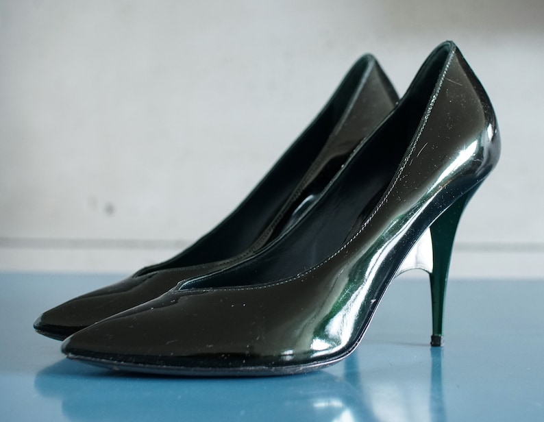 Sebastian vintage designer high heel pumps