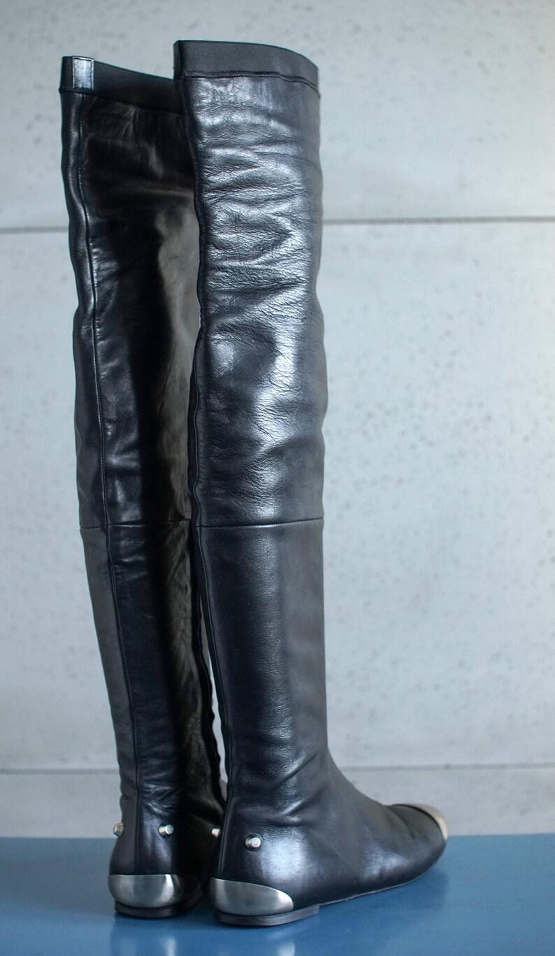 elegant flat boots