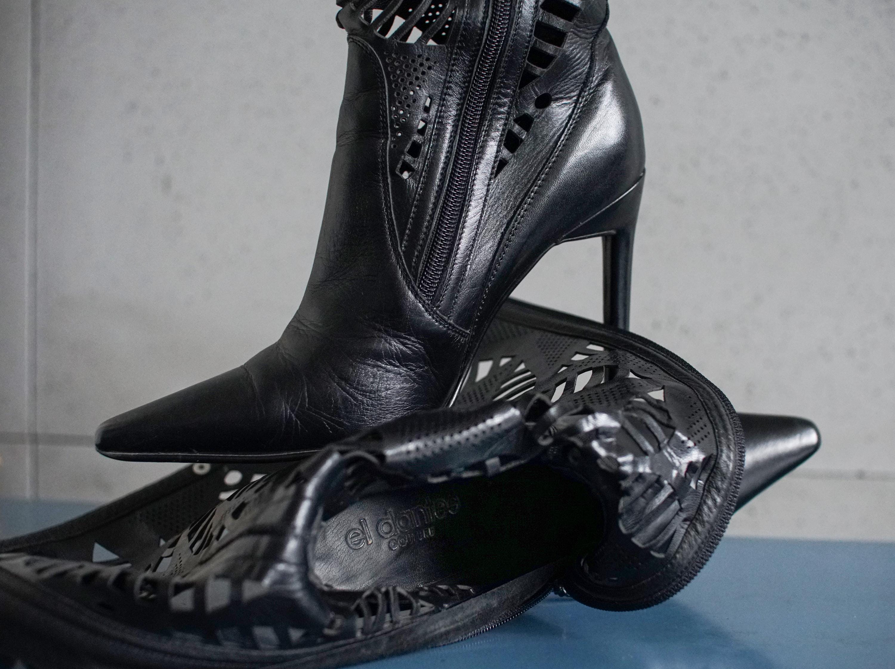 EUR39 US8.5 EL DANTES Couture Openwork Pointy Toed High Heel Boots