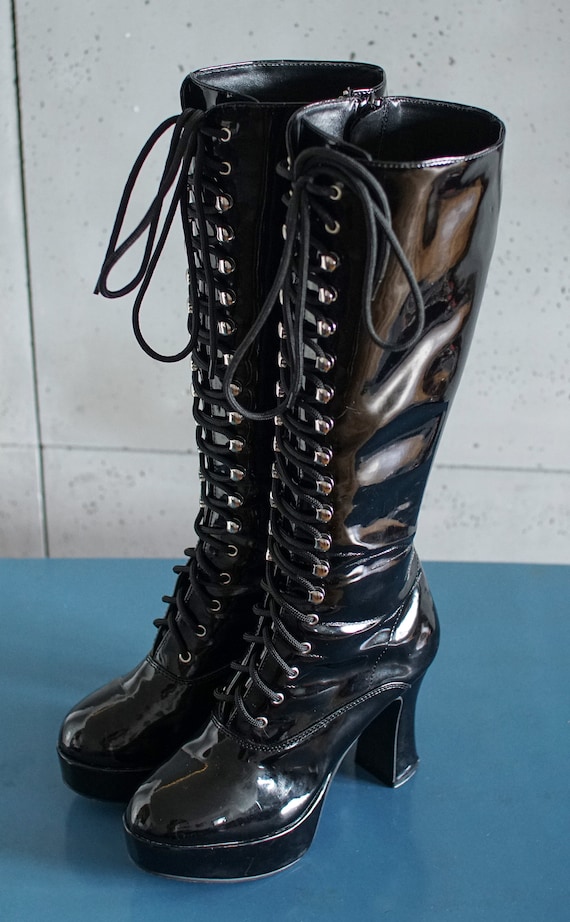 Funtasma platform best sale boots