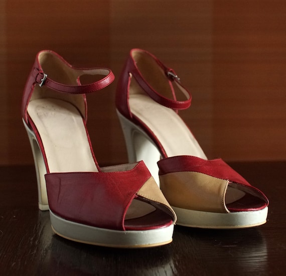 HUGO BOSS vintage platform peep toe sandals mary … - image 3