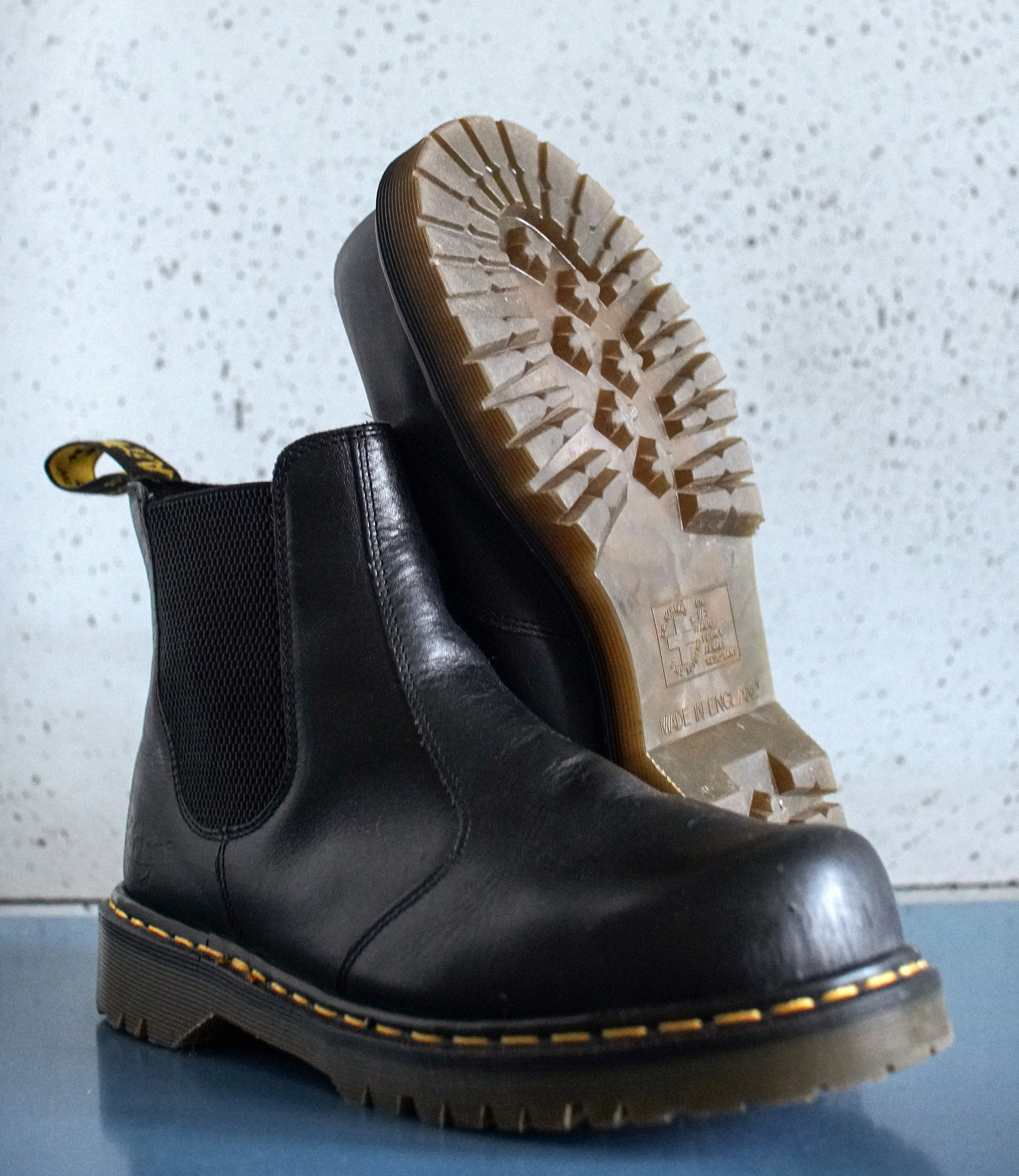 Dr martens steel toe cap chelsea boots hotsell