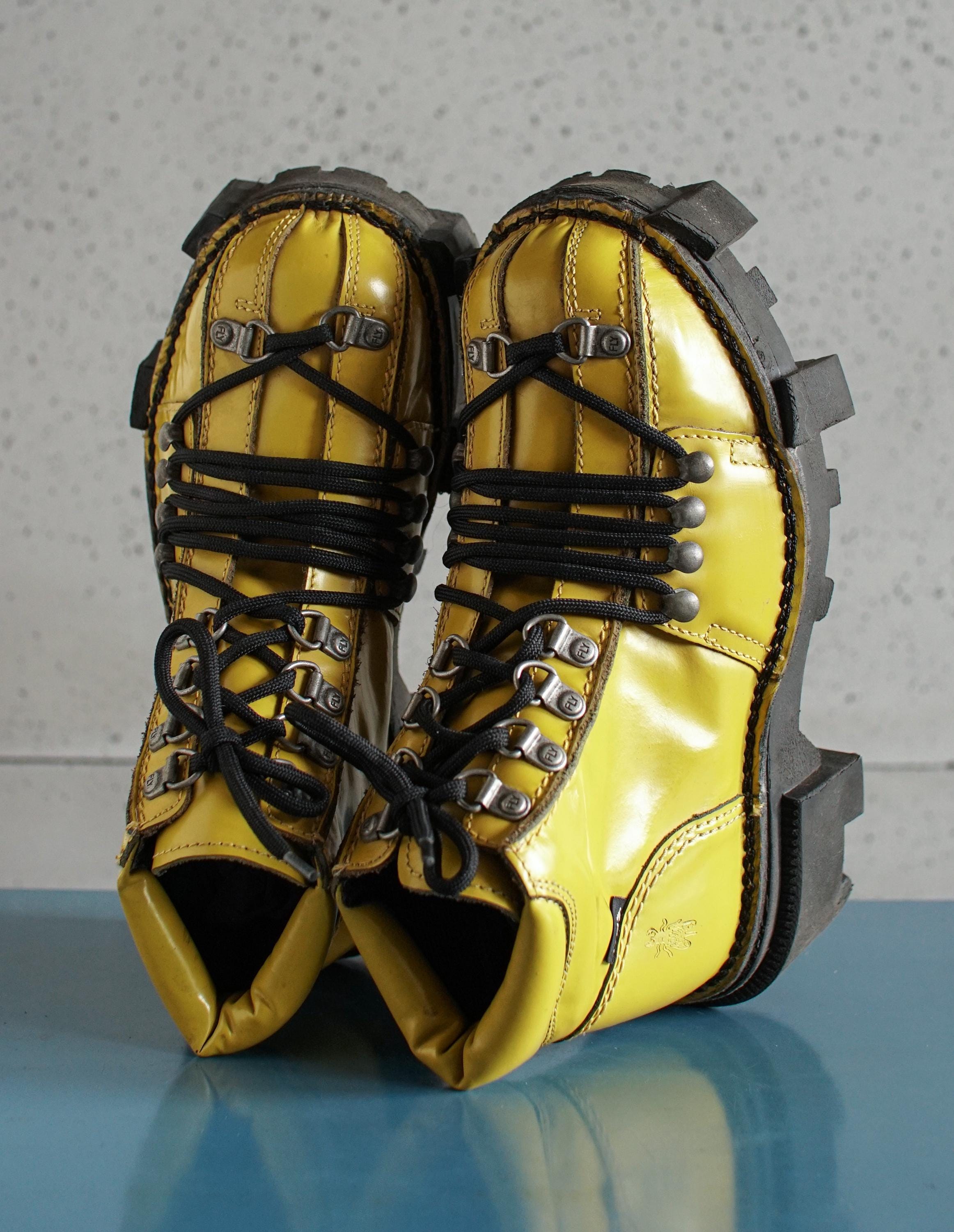 EUR37 US6.5 FLY London Unique Yellow/black Rave Techno Low