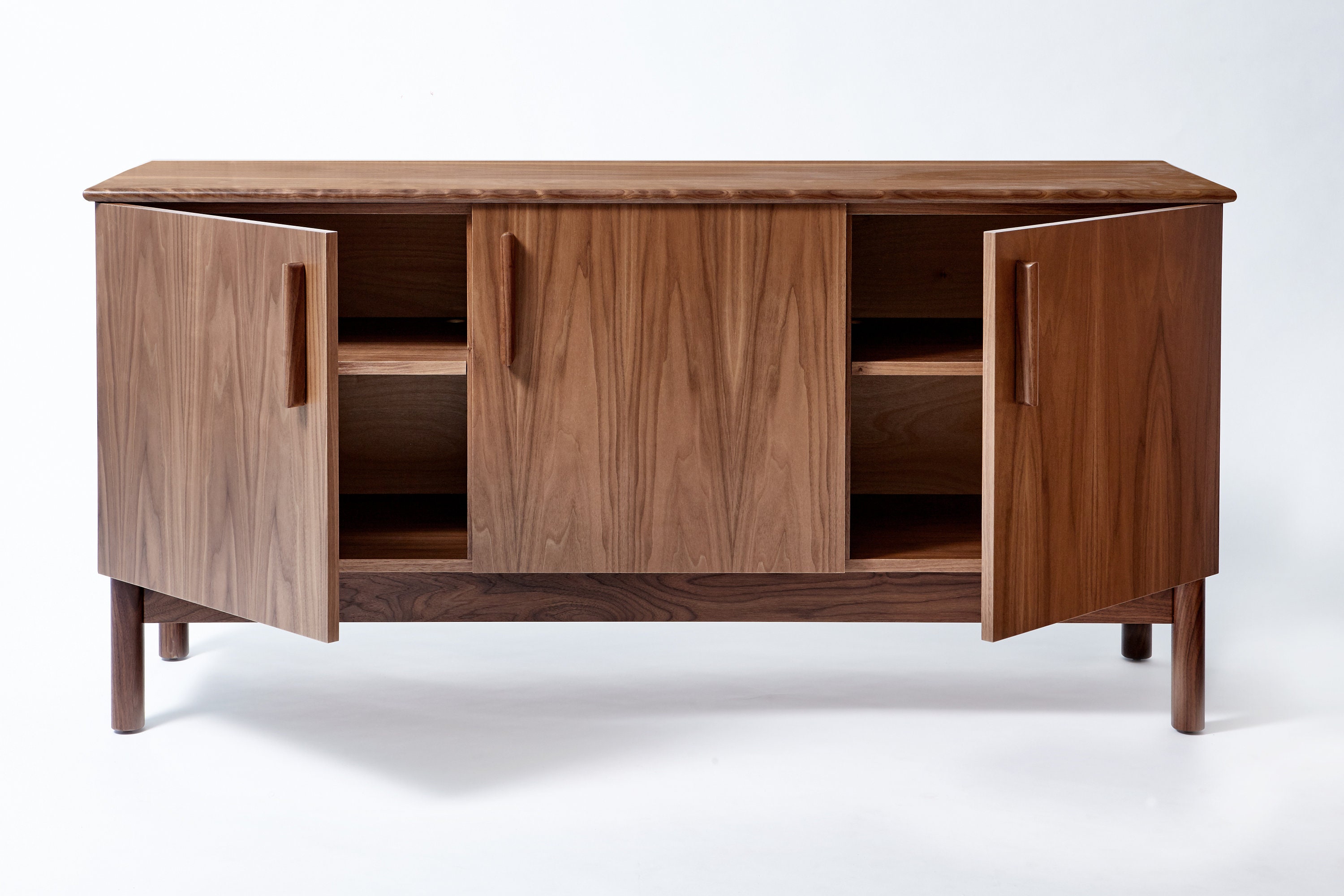 NUEVO // Gabinete de Credenza y Medios Hecho de Chapa de Nogal | Etsy