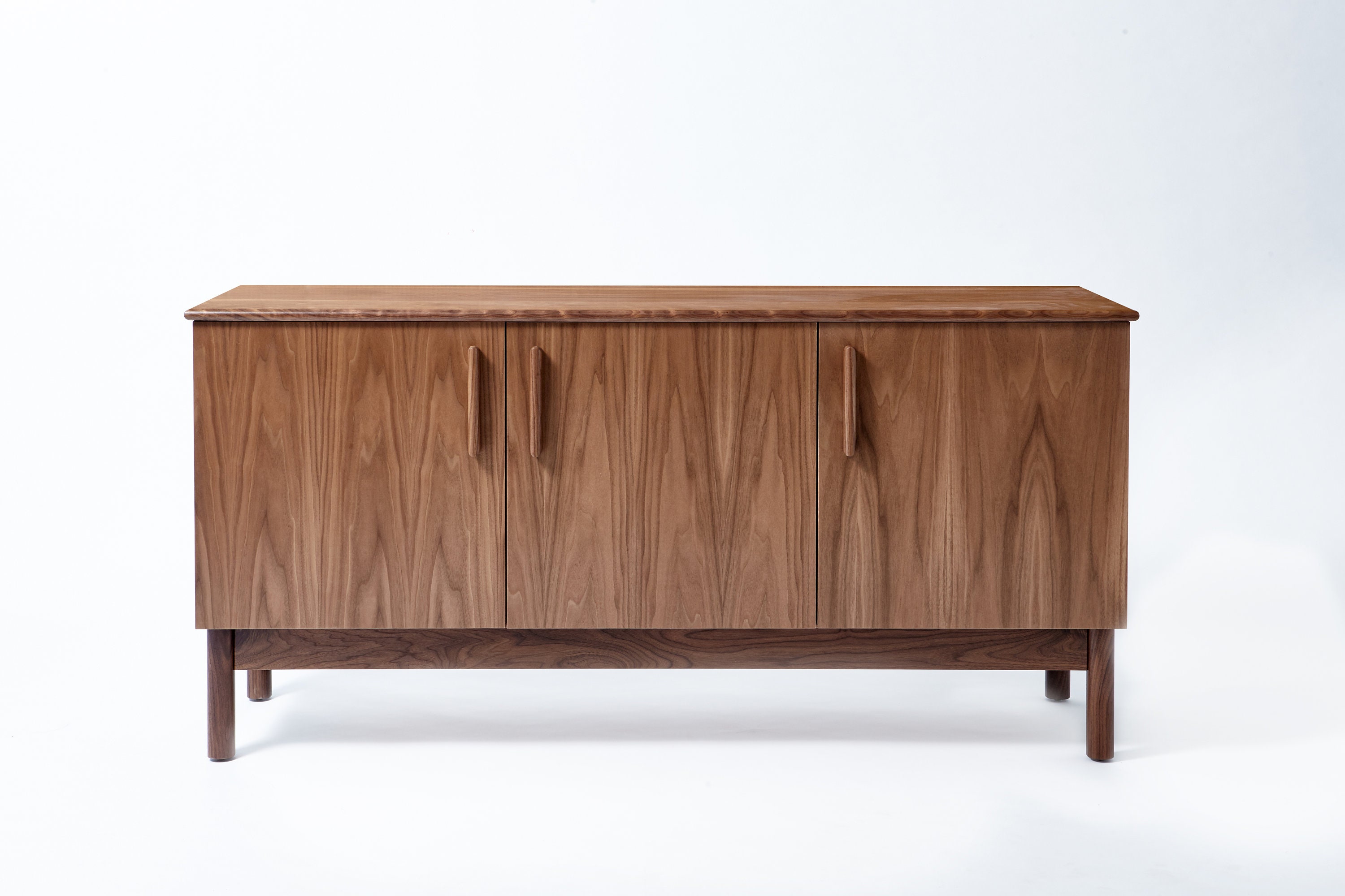 NUEVO // Gabinete de Credenza y Medios Hecho de Chapa de Nogal | Etsy