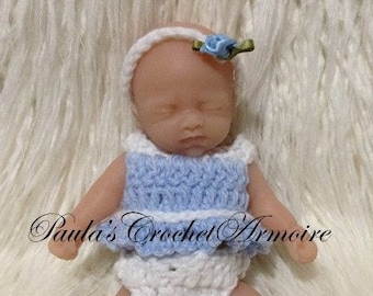 Clothes for a 7 inch silicone baby doll