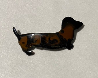 Colorido Dachshund Dog pin, Esmalte en copper pin, Brown dog animal pin- Inga Esmaltes