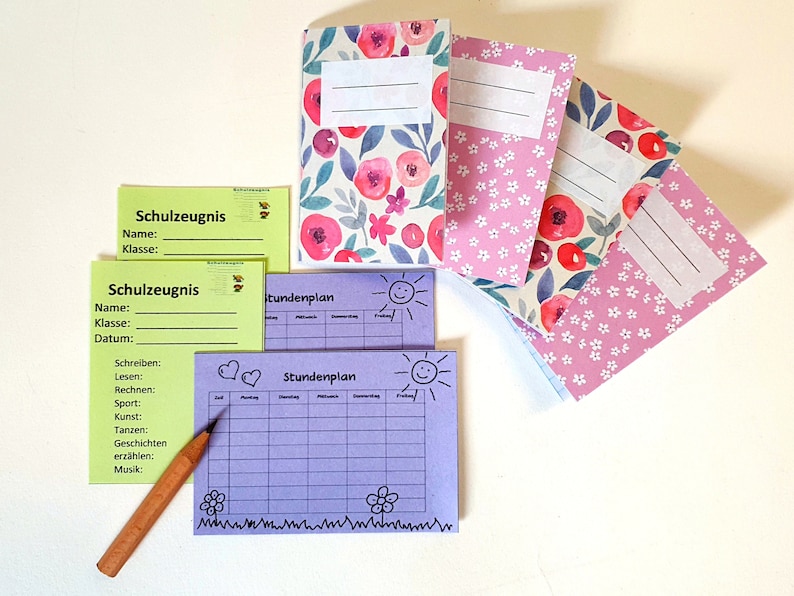 Schulmaterial für Puppen Flower Pastell, FÜLLUNG für Puppenranzen, Design zur Wahl 3