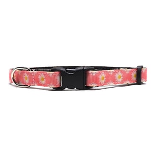 Cat Collar - &#39;The Lazy Daisy - Pink&#39; / Pink and White Daisy Floral Design / Breakaway Kitten + Cat Collar with Removable Bell