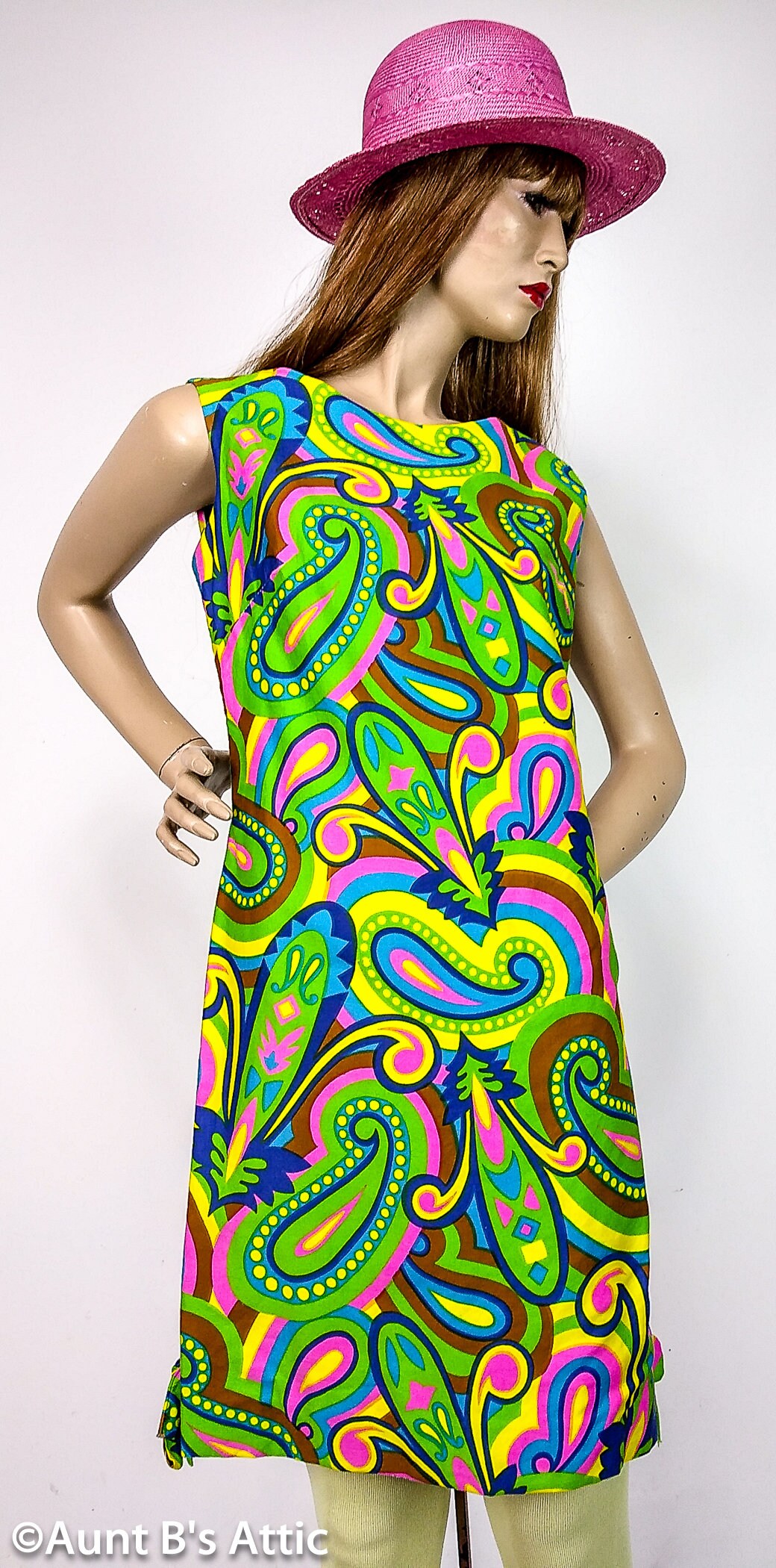 ワンピース 60s VINTAGE Paisley Design Dress Vintage 1960s Silky Paisley Print Maxi Dress With Sparkling
