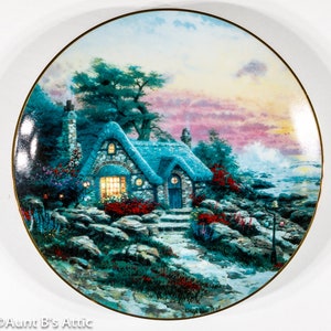 Vintage Thomas Kinkade Decorative Collectible Painted China Plate &quot;Seaside Cottage&quot;