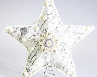 Adorno para árbol de Navidad con forma de estrella de terciopelo de seda color marfil vintage: botones, cuentas y lentejuelas