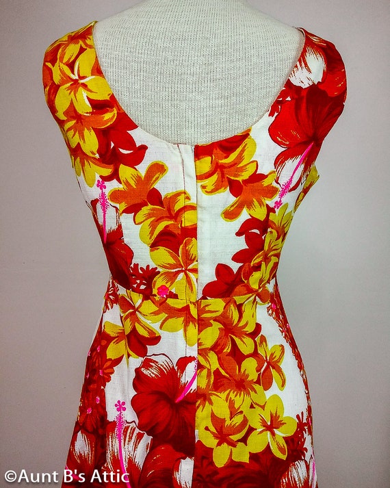 Vintage 70's Hawaiian Maxi Dress Beautiful Red Or… - image 5