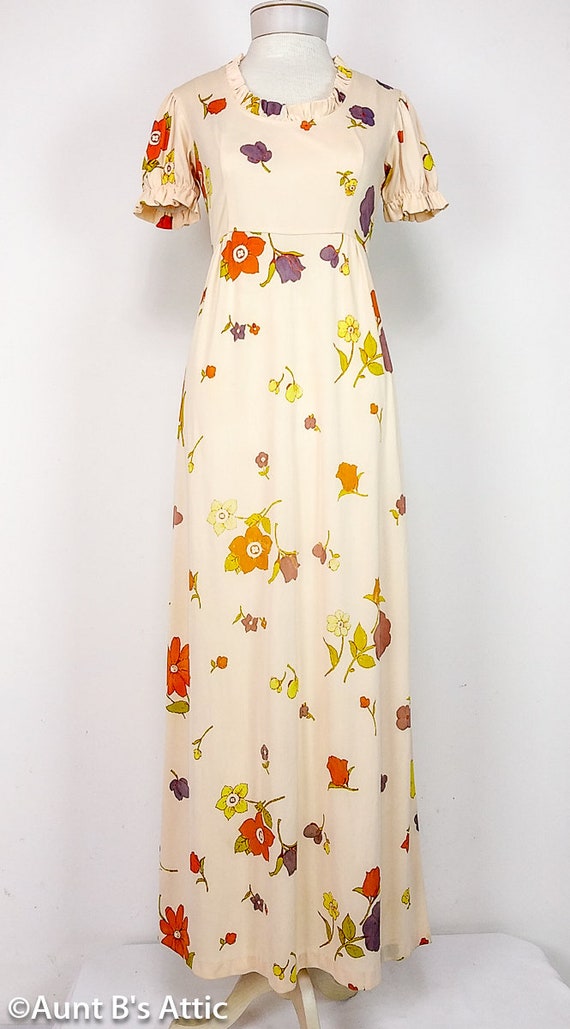 Maxi Dress Vintage 70's Light Peach Floral Puffed 