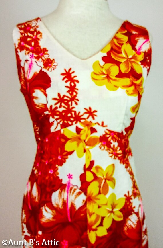 Vintage 70's Hawaiian Maxi Dress Beautiful Red Or… - image 4