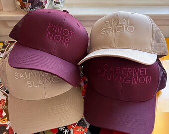 Sombrero bordado para amantes del vino