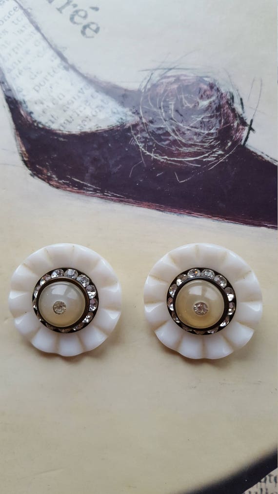 White Flower Earrings - Rhinestone Earrings - Butt