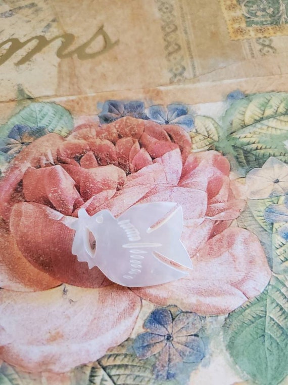 Vintage Mother of Pearl Dove Brooch - Mother of P… - image 2