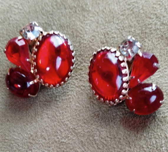 1940s Rhinestone Earrings - Red Cabochon Earrings 