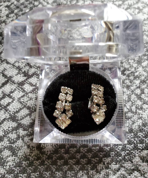 Vintage Rhinestone Screw Back Earrings - Retro Rh… - image 9