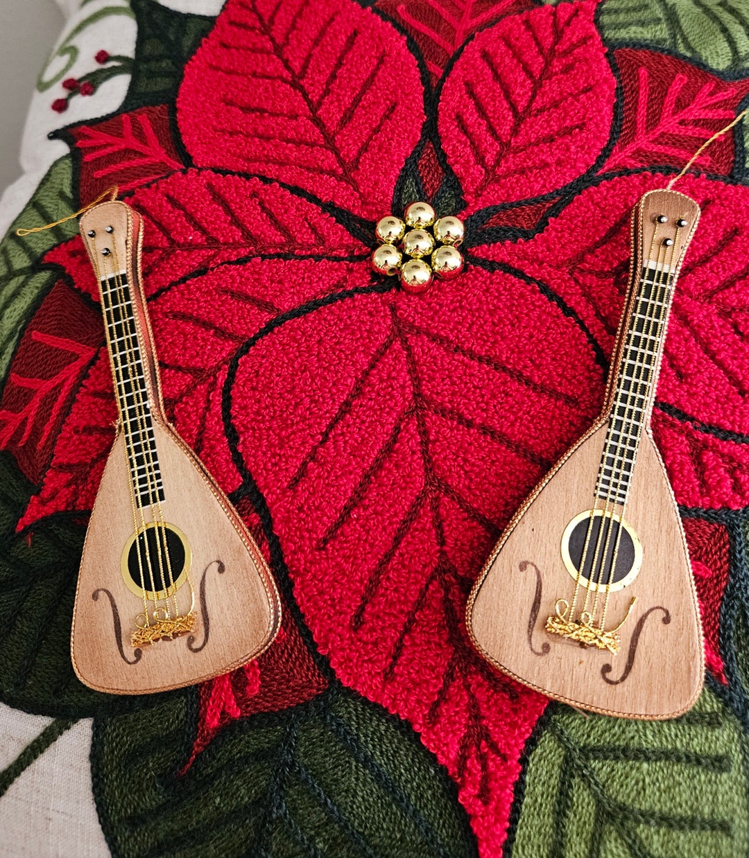 Vintage Mandolin Wood Hanging Ornaments Musical Holiday Tree Ornaments Gifts for Musicians