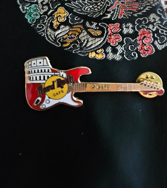 Vintage Hard Rock Cafe Berlin, Germany, Guitar Pin